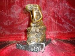 Statue Sculpture Nue Demoiselle Style Art Deco Style Art Nouveau Bronze massif