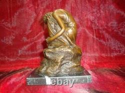 Statue Sculpture Nue Demoiselle Style Art Deco Style Art Nouveau Bronze massif