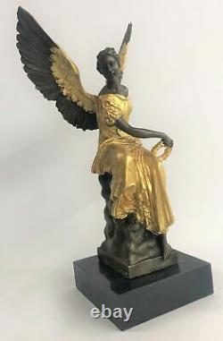 Statue Sculpture Winged Victoire Art Déco Style Art Nouveau Style Bronze Fonte