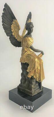 Statue Sculpture Winged Victoire Art Déco Style Art Nouveau Style Bronze Fonte