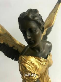 Statue Sculpture Winged Victoire Art Déco Style Art Nouveau Style Bronze Fonte