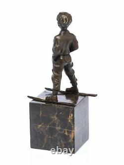 Statuette jeune garçon sur skis d´après Ferdinand Preiss style Art déco bronze